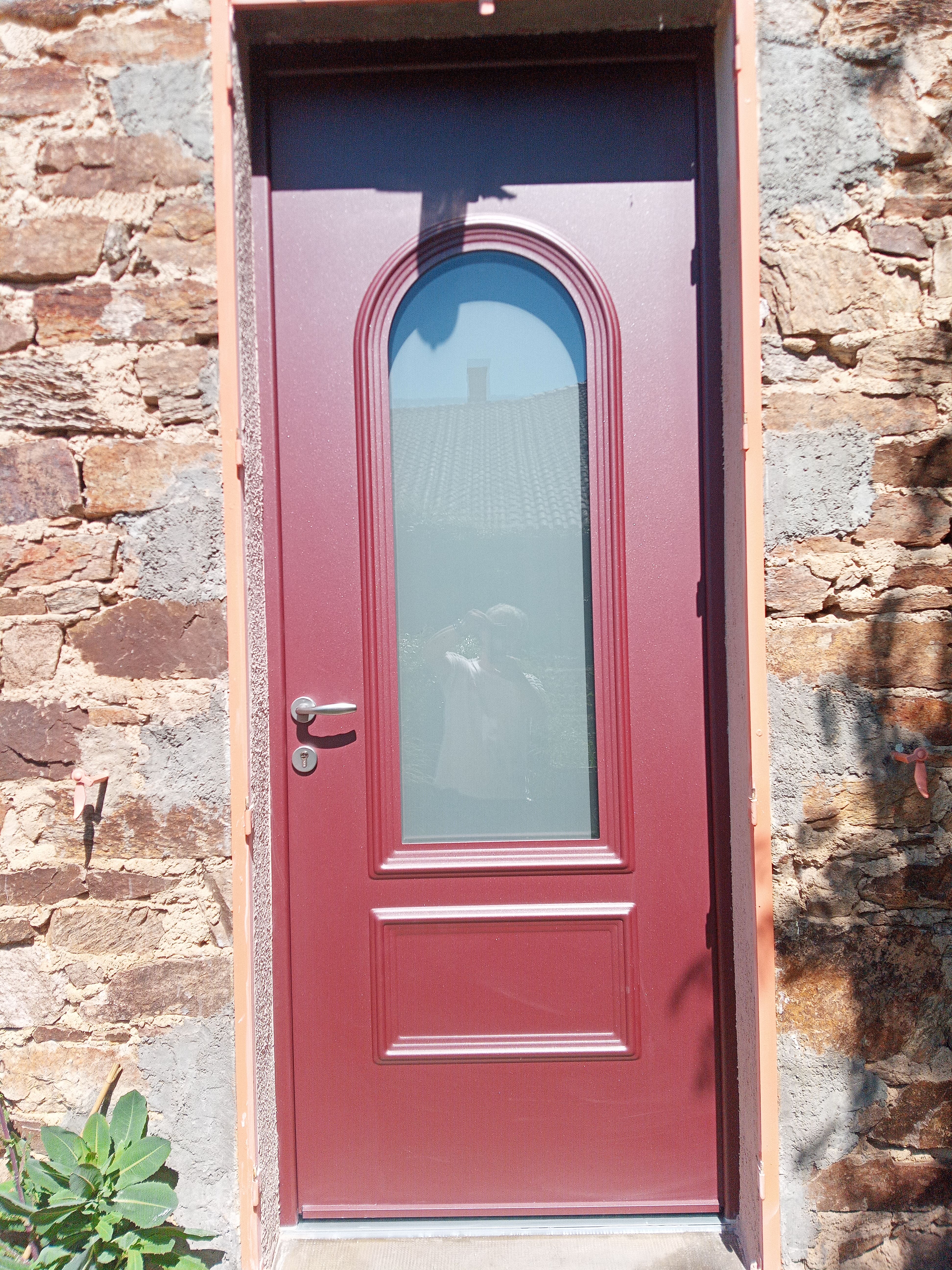 Menuiserie porte d'entrée artisan